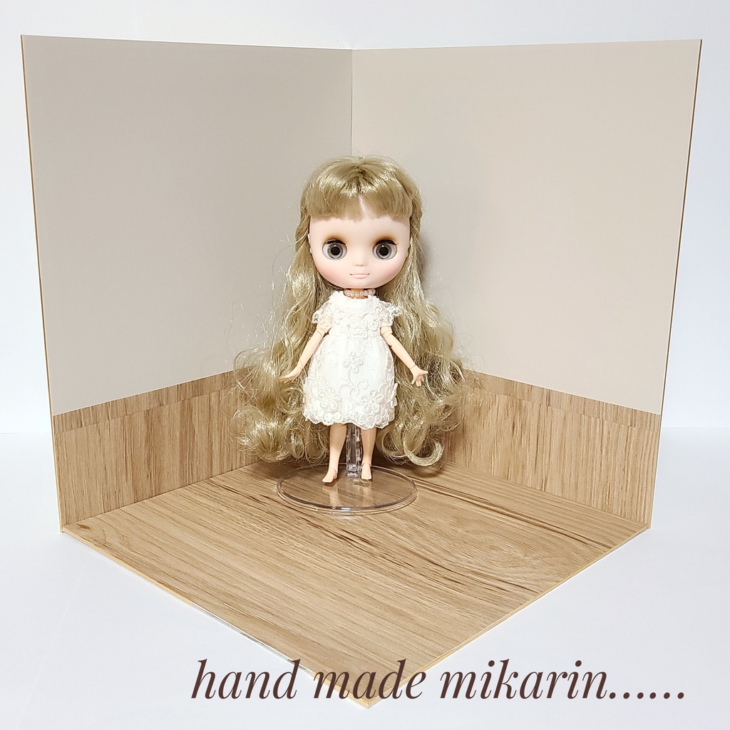 【送料込】背景撮影ボード(ベージュ)【ドールハウス】