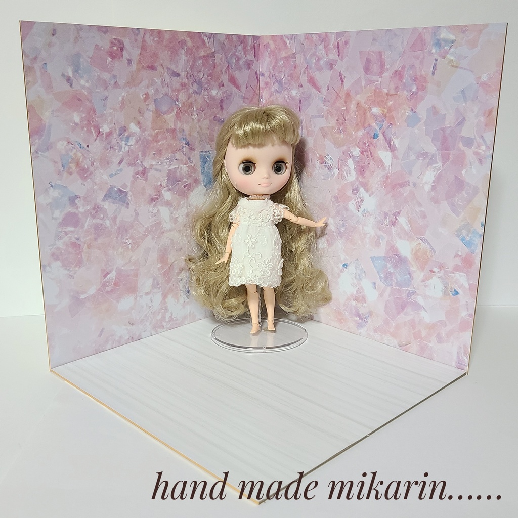 【送料込】背景撮影ボード(ピンクホロ)【ドールハウス】