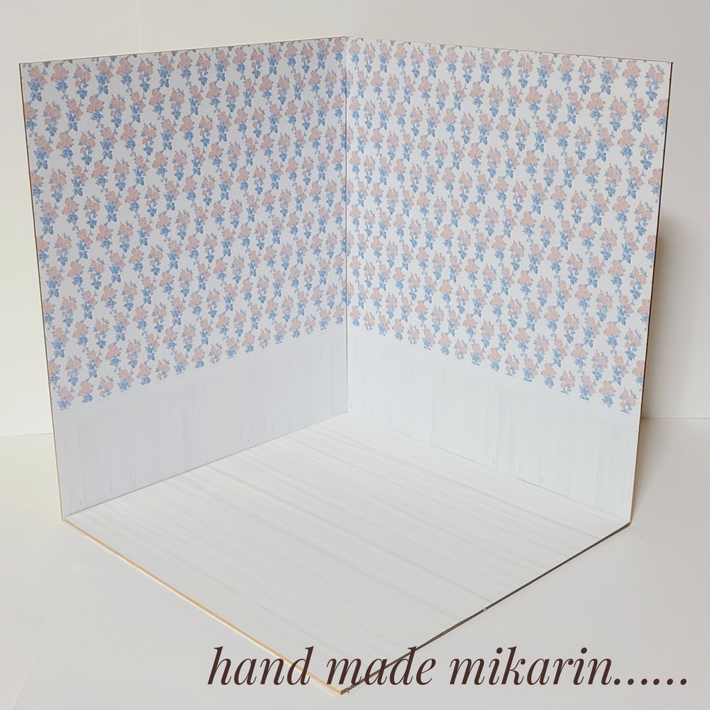 【送料込】背景撮影ボード(ブルーピンク小花)【ドールハウス】