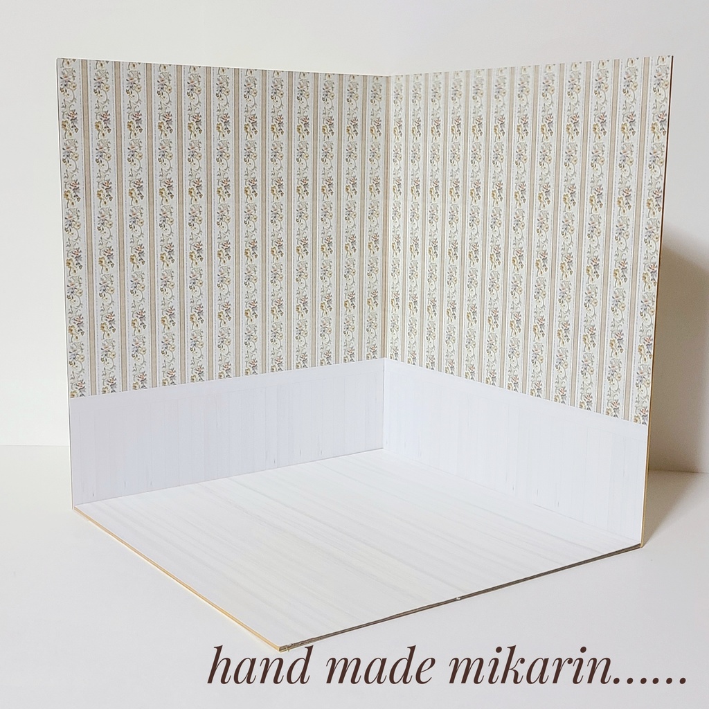 【送料込】背景撮影ボード(ブラウン小花)【ドールハウス】