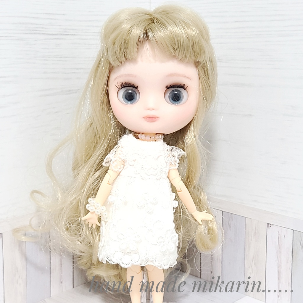 【送料込】背景撮影ボード(ホワイトー×シャビー)【ドールハウス】