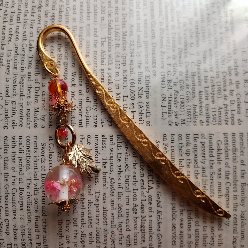 B025 栞(しおり)ブックマーク