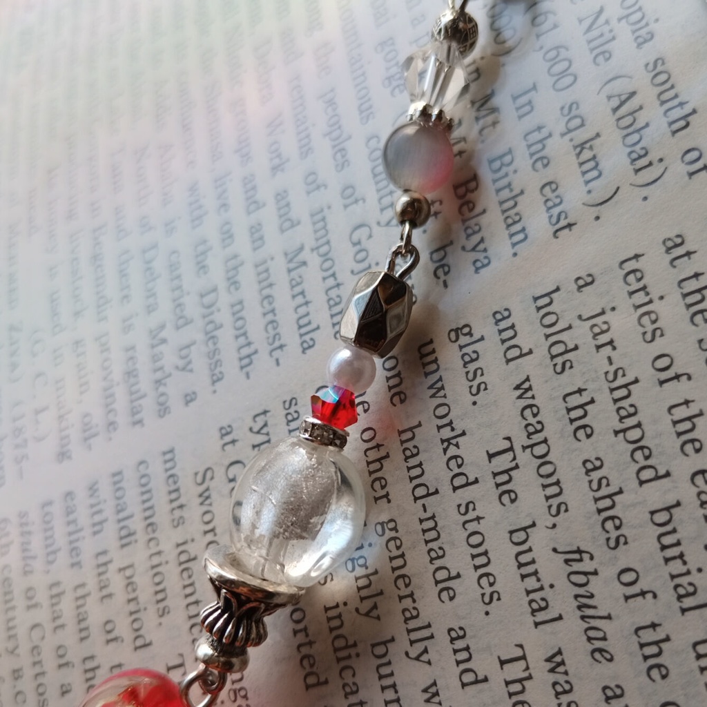 B043 栞(しおり)ブックマーク