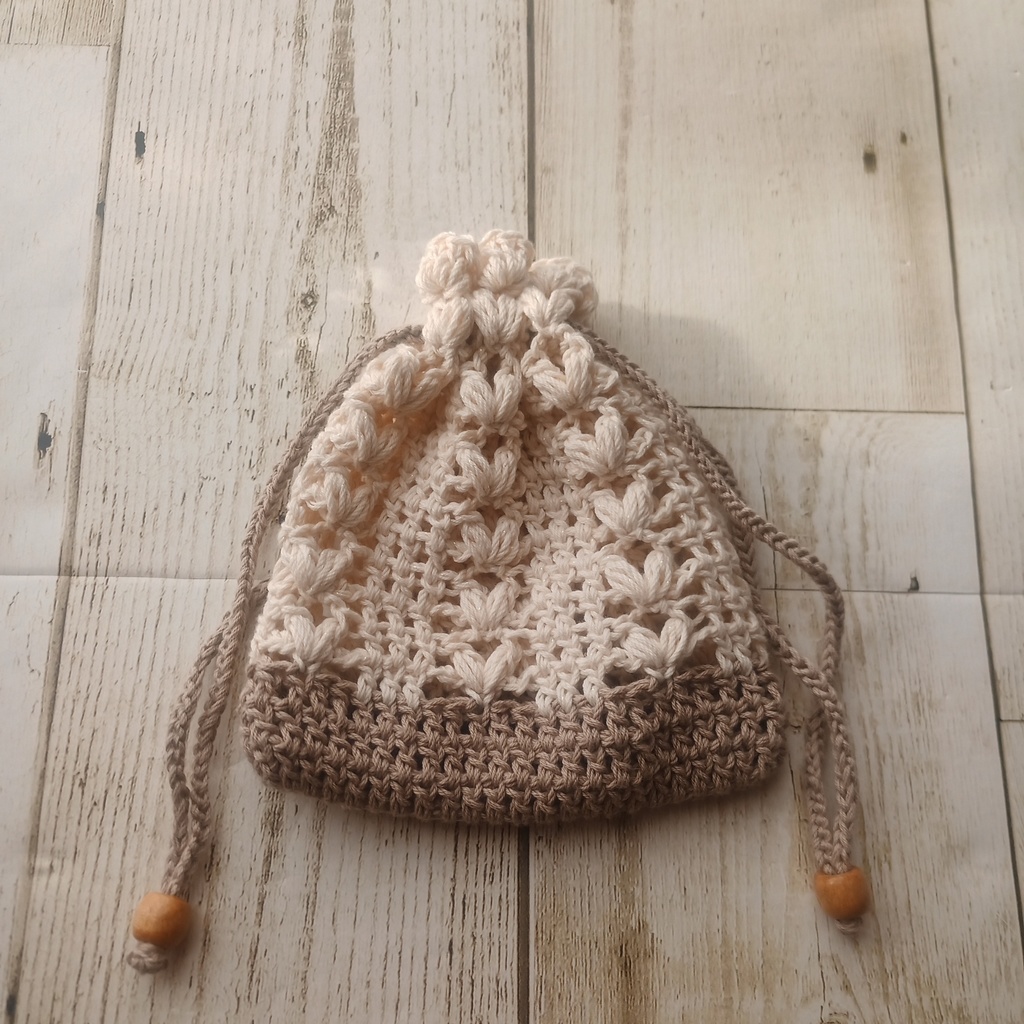 M018 手編みの巾着ポーチ