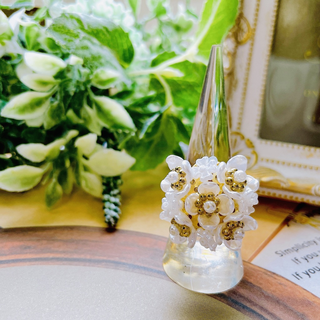 Bouquet of flowers 〈リング〉