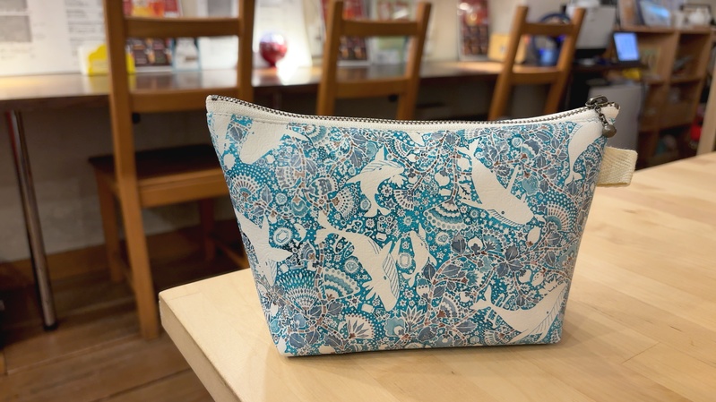 【受注生産】🐋鯨野ファンタジア 三角ポーチ