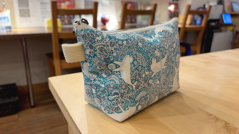 【受注生産】🐋鯨野ファンタジア 三角ポーチ