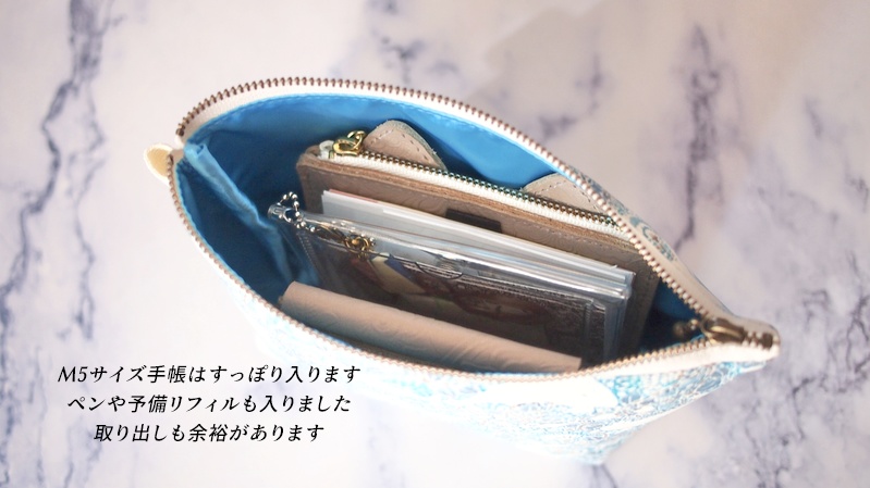 【受注生産】🐋鯨野ファンタジア 三角ポーチ