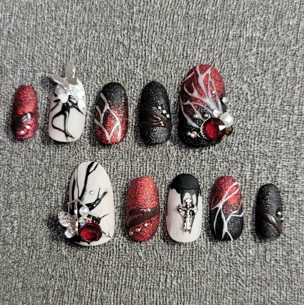 オーダーネイルチップ ほとり様専用ページ