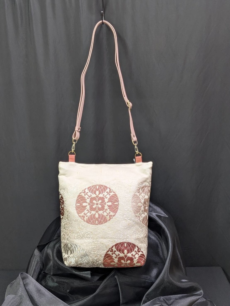 おびぽっけ:29-22【全体的にシミ多め】