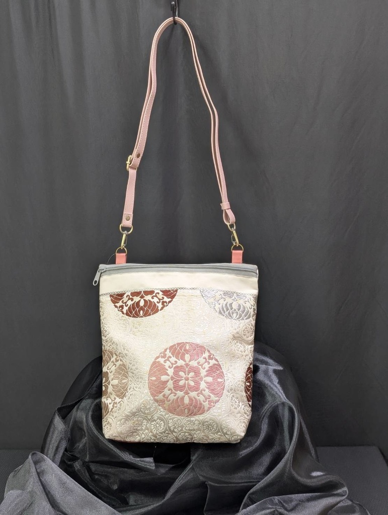 おびぽっけ:29-22【全体的にシミ多め】