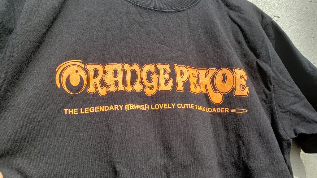 オレンジペコ Tシャツ ブラック (缶バッジ付き)