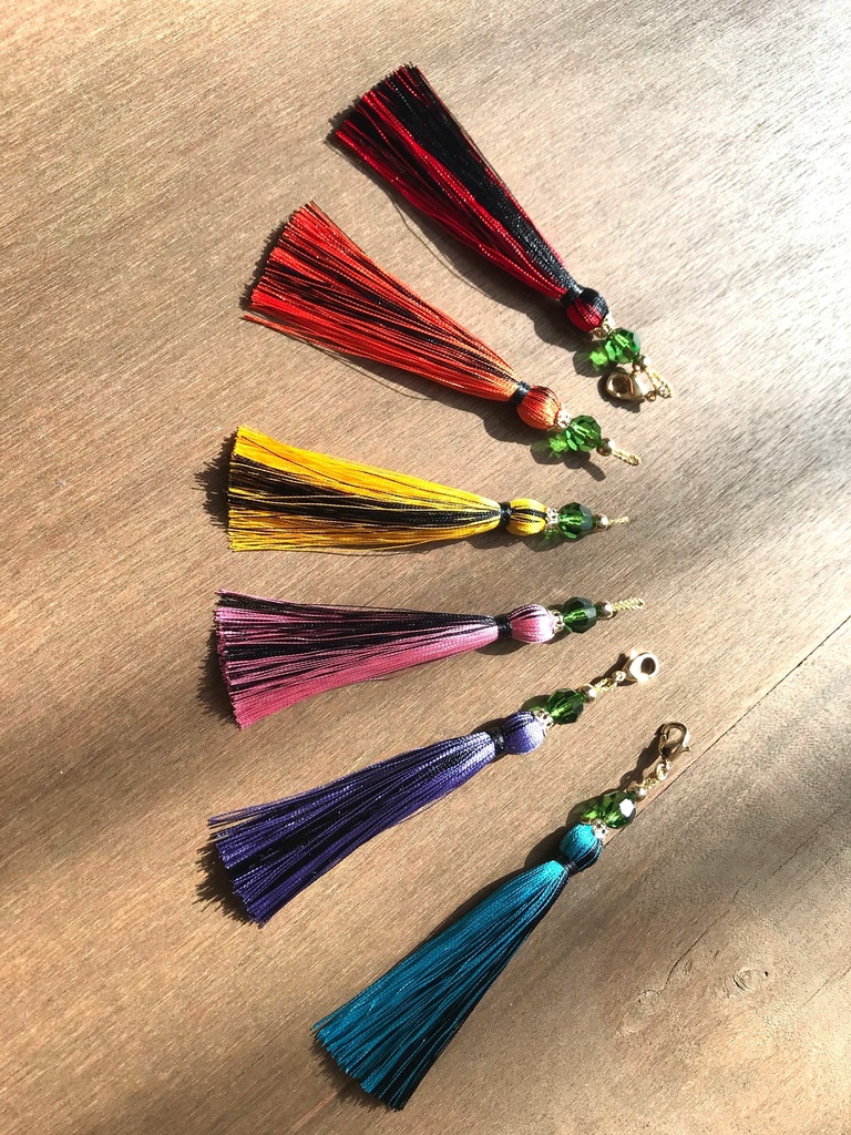 タッセルでお着替え 生々しくない江のもの チケットケース