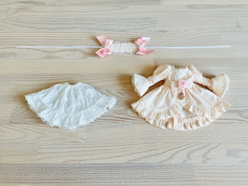 ドレス3点セット　(1/6ドール用)