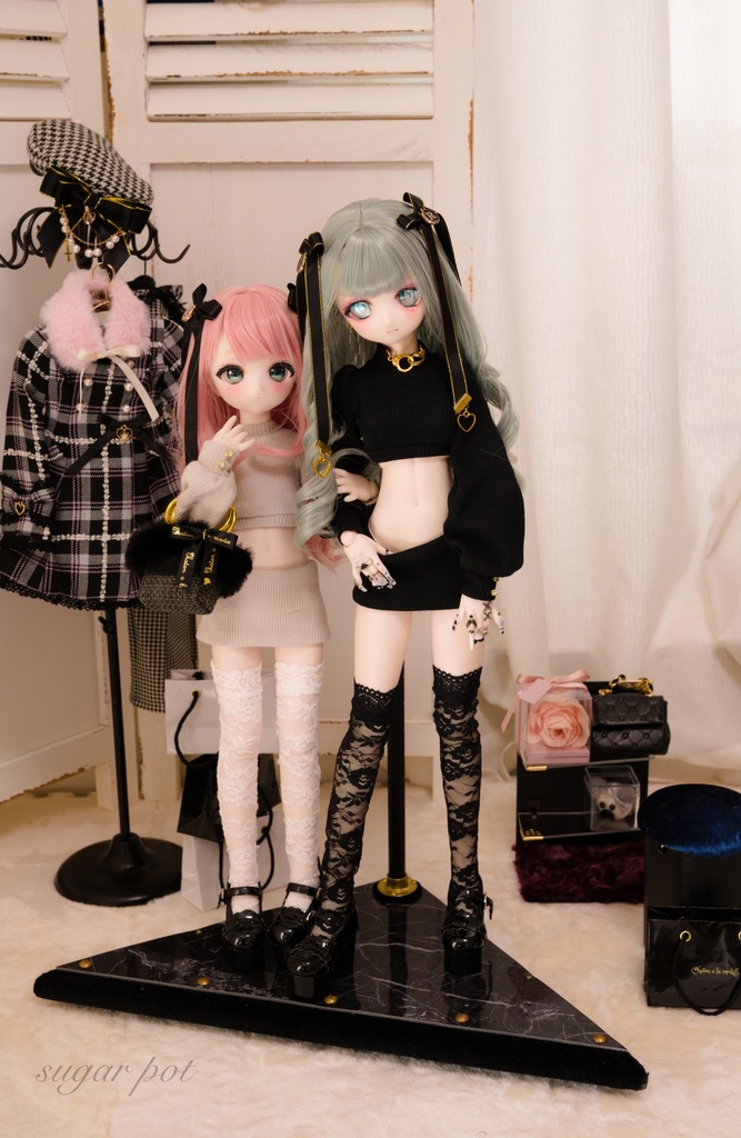 ぽわん袖ニット