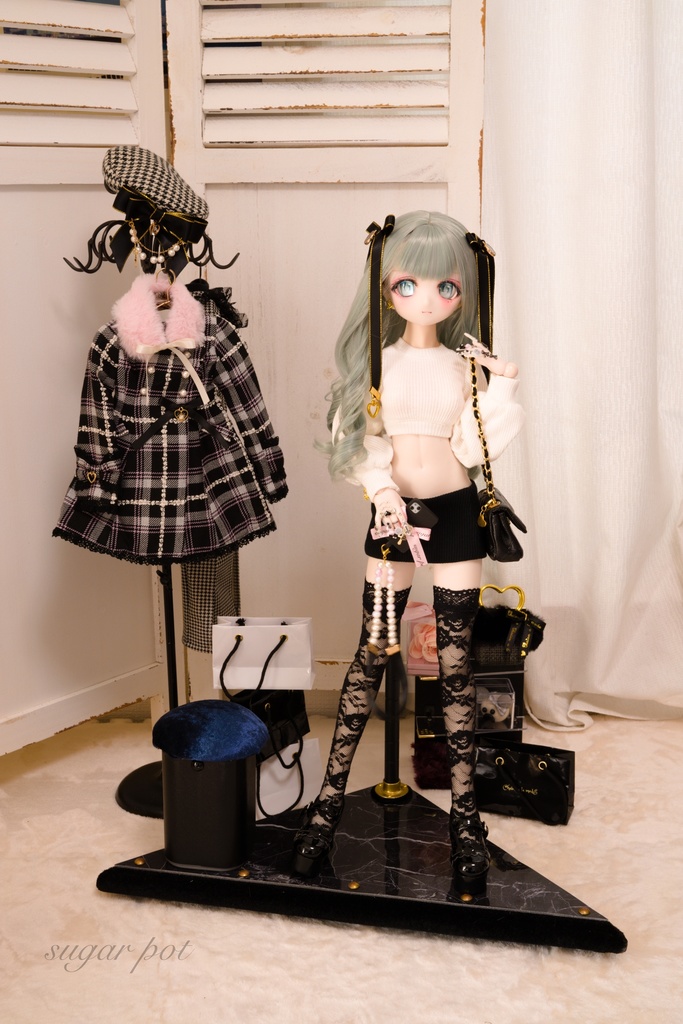 ぽわん袖ニット