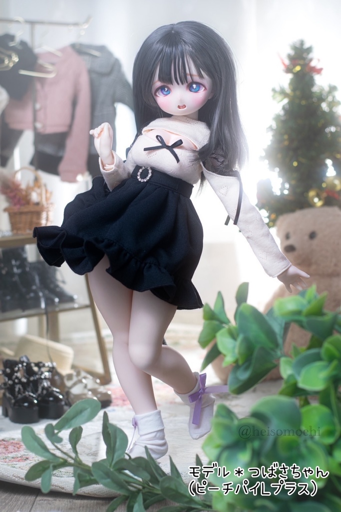 ハート柄胸あきニット