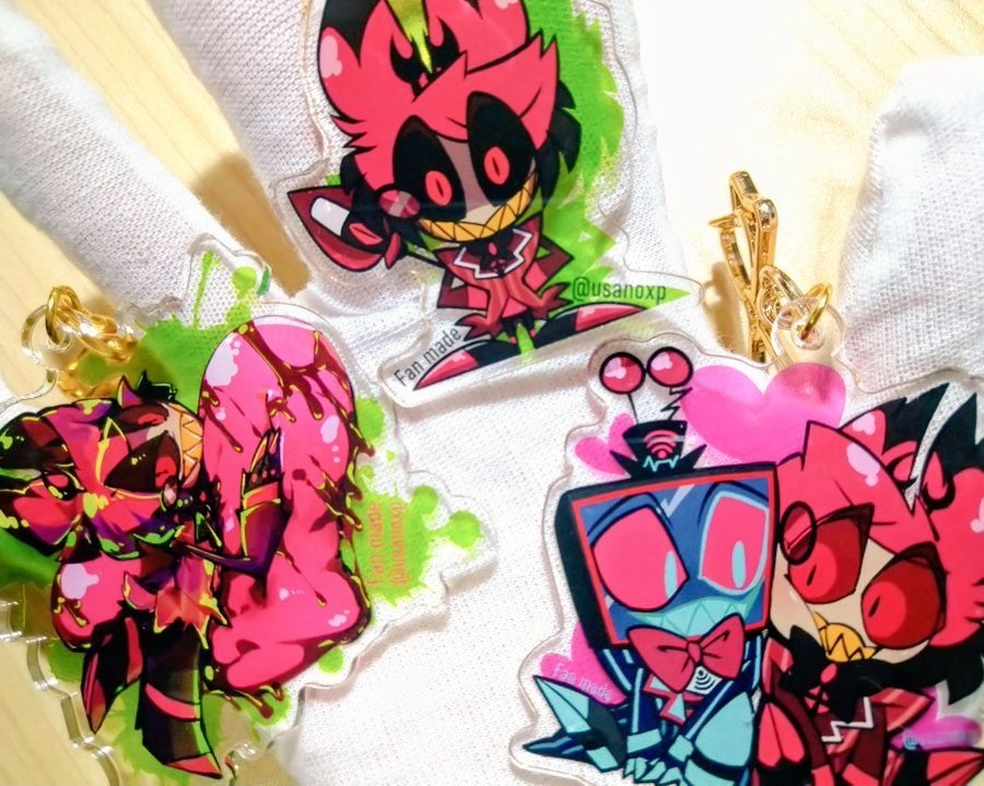 ハズビン・アクリルキーホルダー