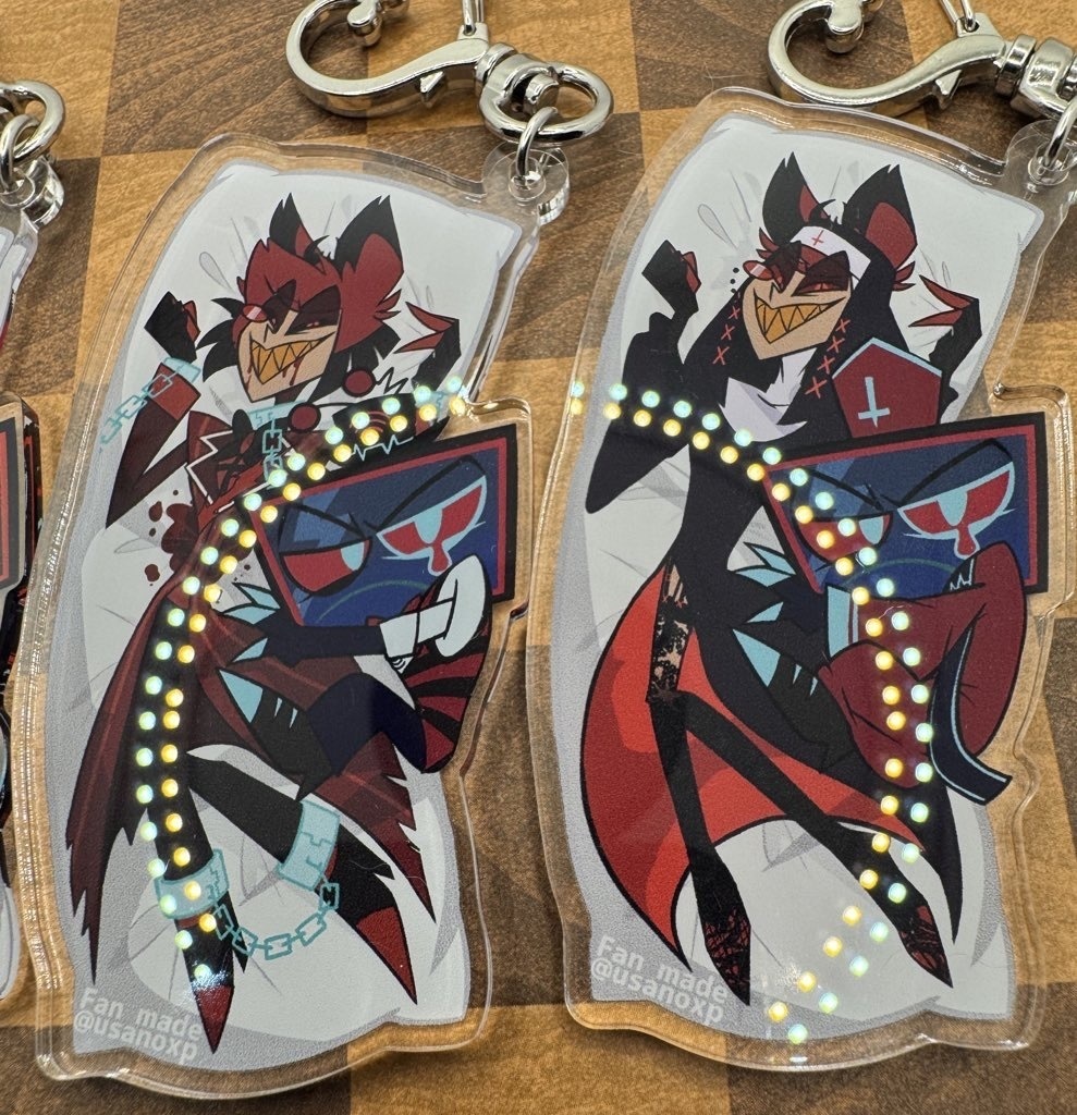 ~拗らせヴォックス~抱き枕ぎゅっとアクキー