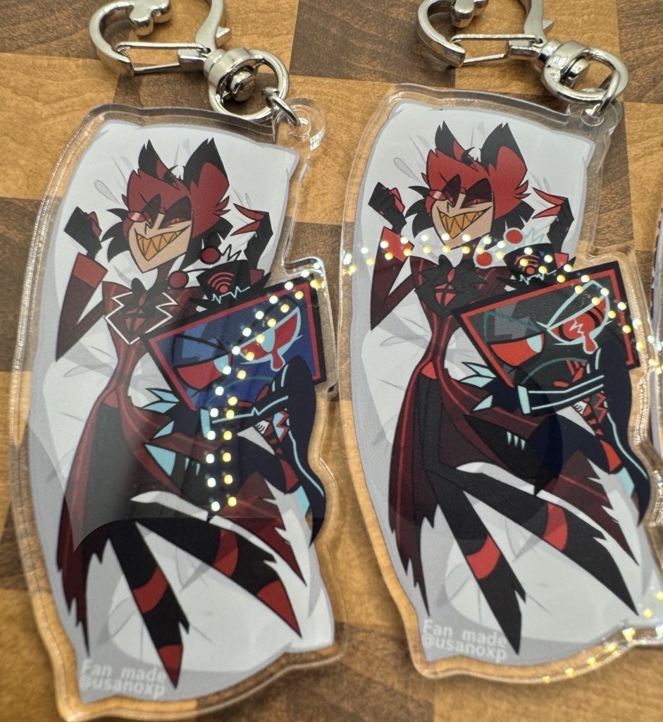 ~拗らせヴォックス~抱き枕ぎゅっとアクキー