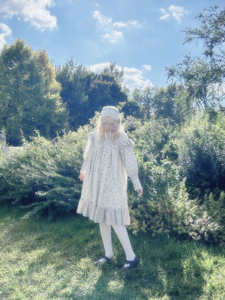 うさぎとお散歩ワンピース