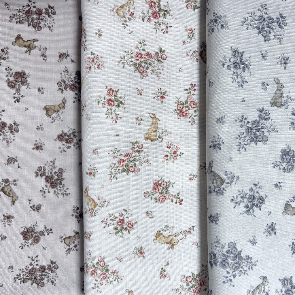 うさぎとお散歩ワンピース