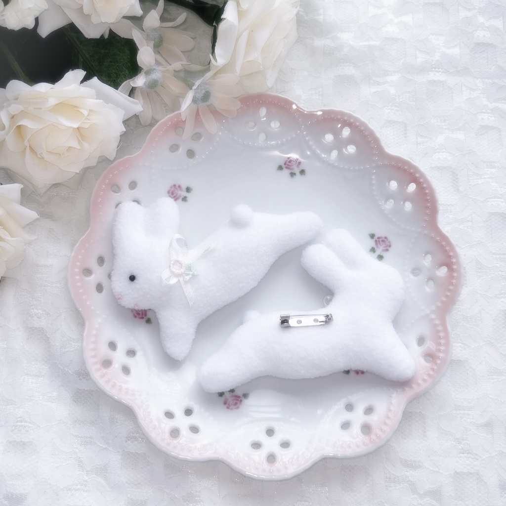 りぼんちゃんブローチピン