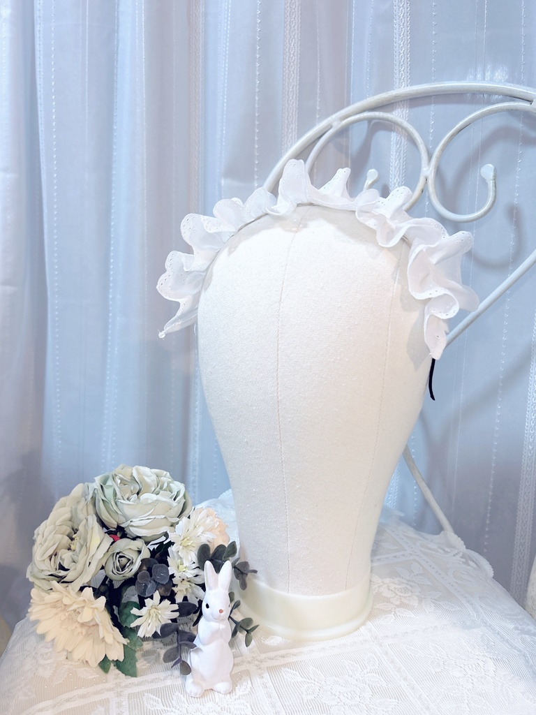 フリルカチューシャ