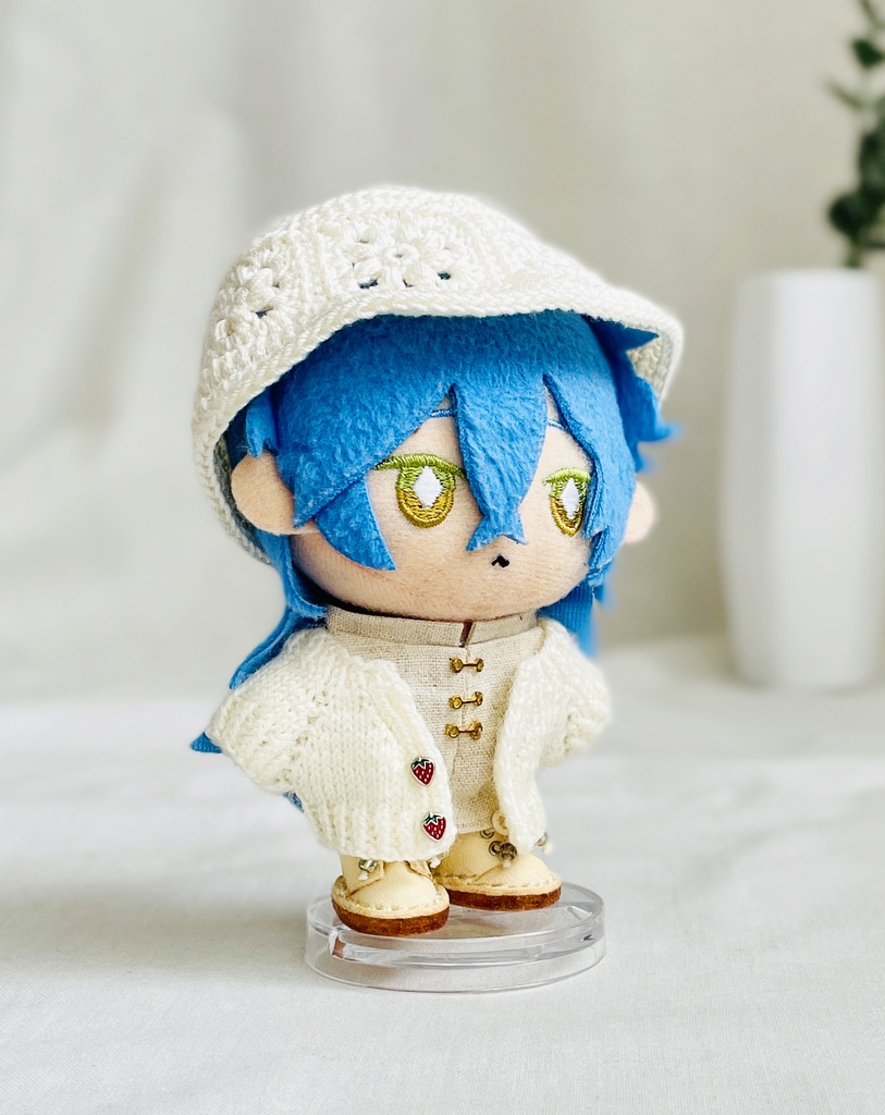 【いちごボタンのカーディガン】10cmぬい服
