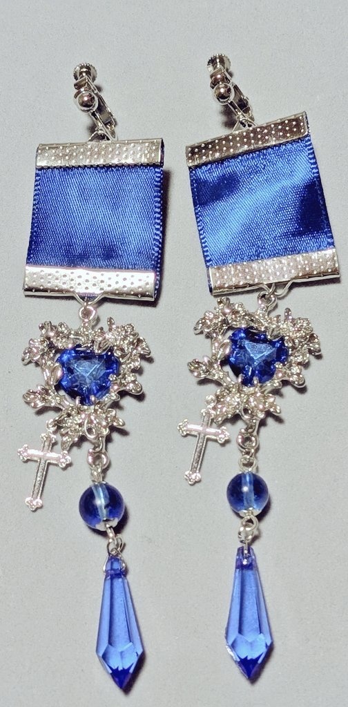 青or水色×シルバー 旗型イヤリング(画像12枚)