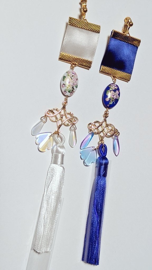 中華風旗型イヤリング〜青&白〜