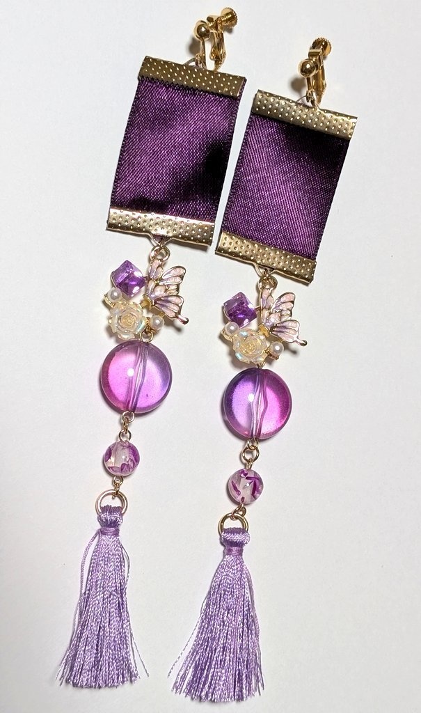 蝶の旗型イヤリング〜紫〜