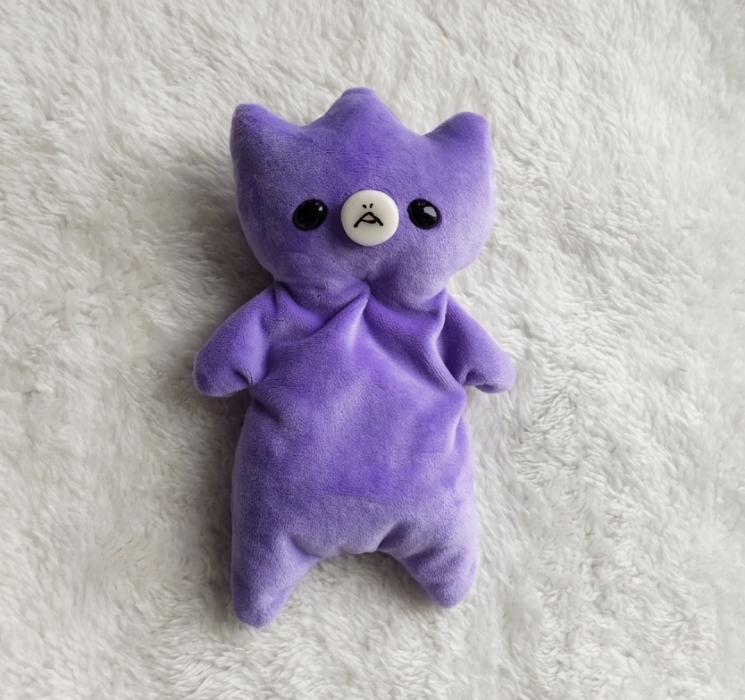 ヘンテコな生き物あちゃ【クタクタぬいぐるみ】【パープル色】