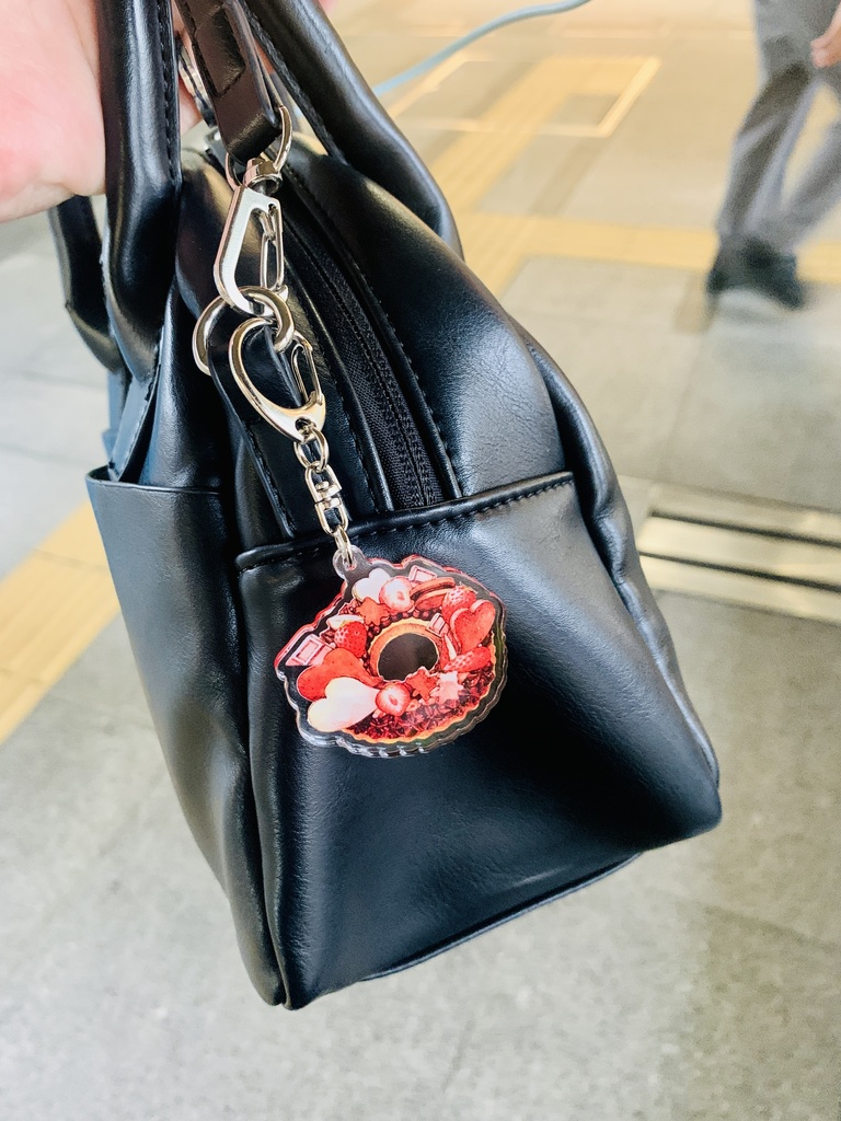 【アクリルキーホルダー】苺リースタルト