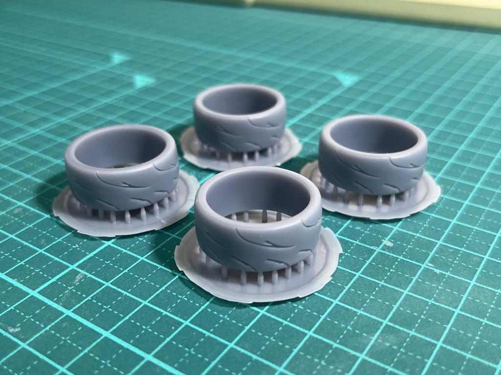 1/24 自作タイヤ AR-1 18インチ