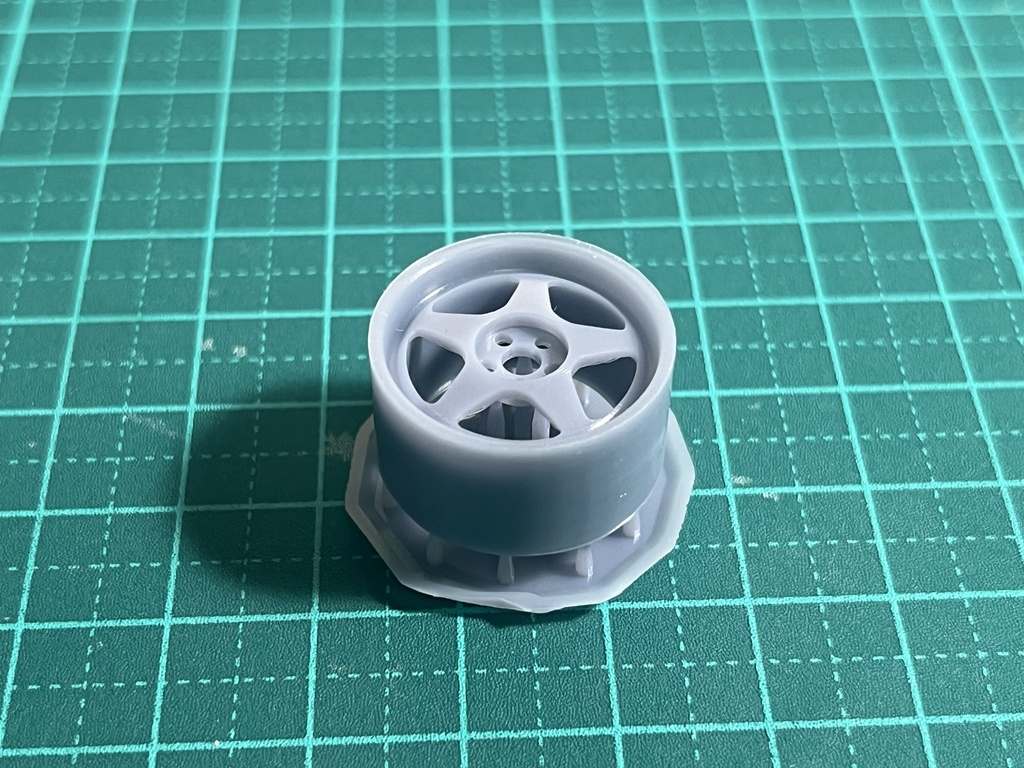 1/24 自作ホイール リーガマスター18インチ