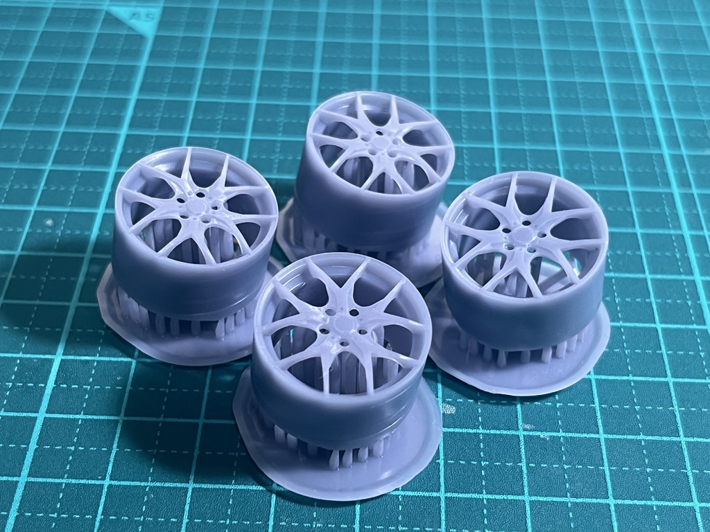 1/24　自作ホイール　GTV03 18インチ