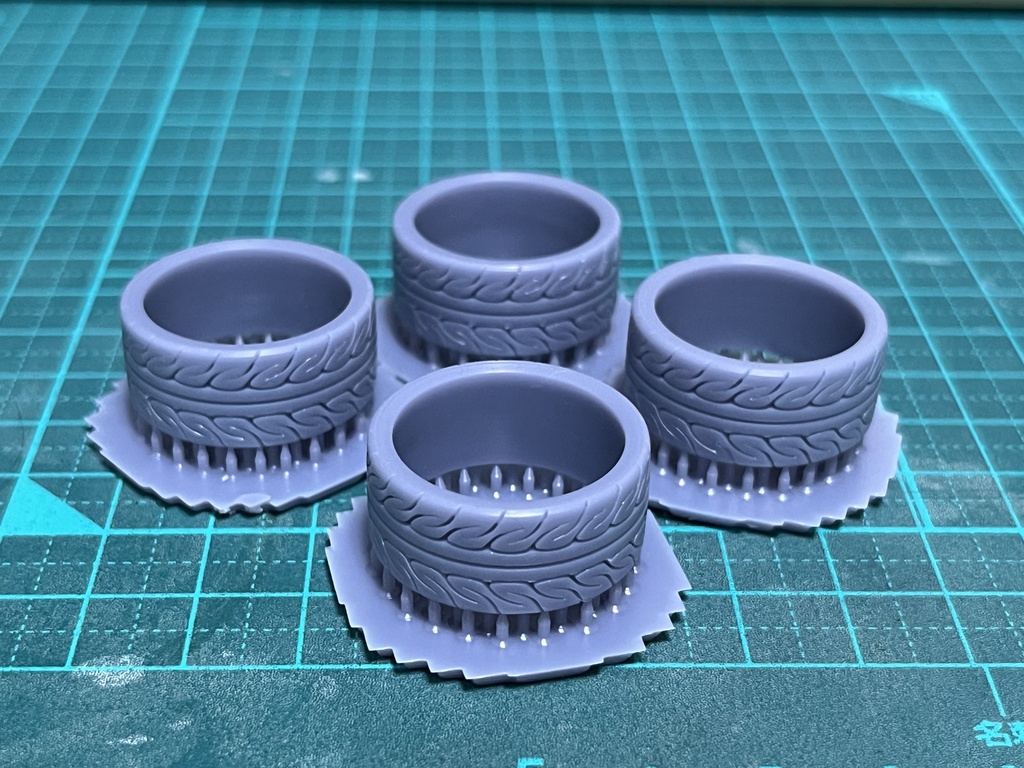 1/24 自作タイヤ　AD08R