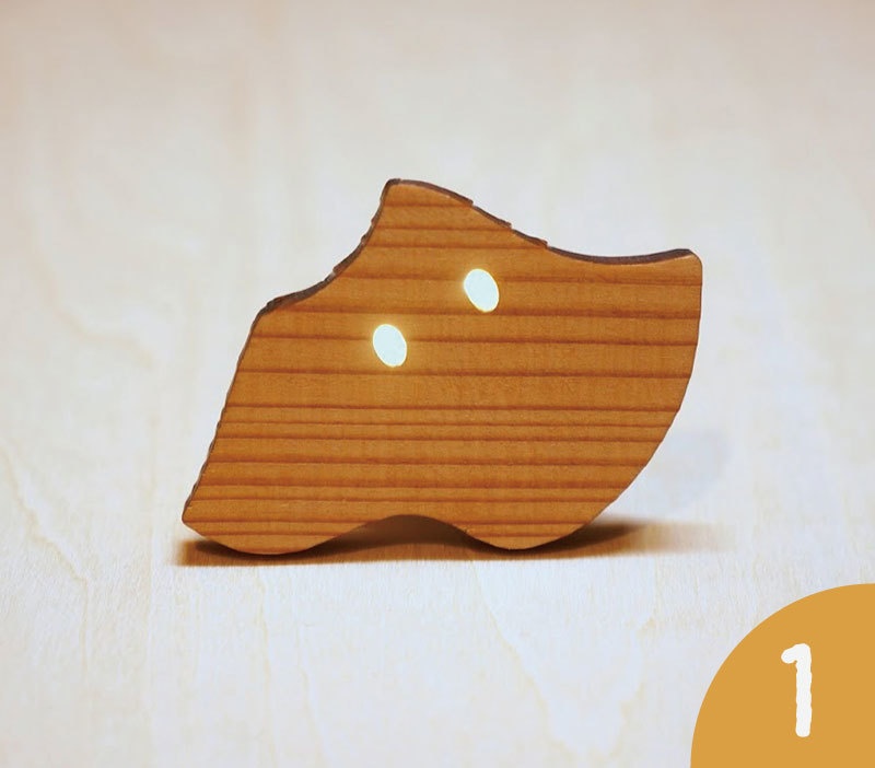 おばけパズルのLEDバッジ SUGI(熊本小国杉)