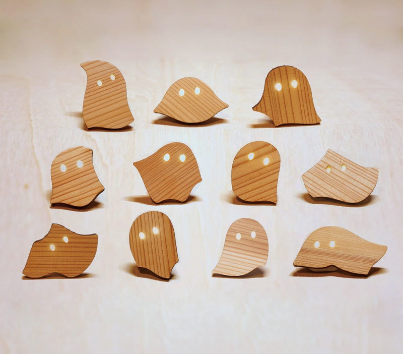 おばけパズルのLEDバッジ SUGI(熊本小国杉)