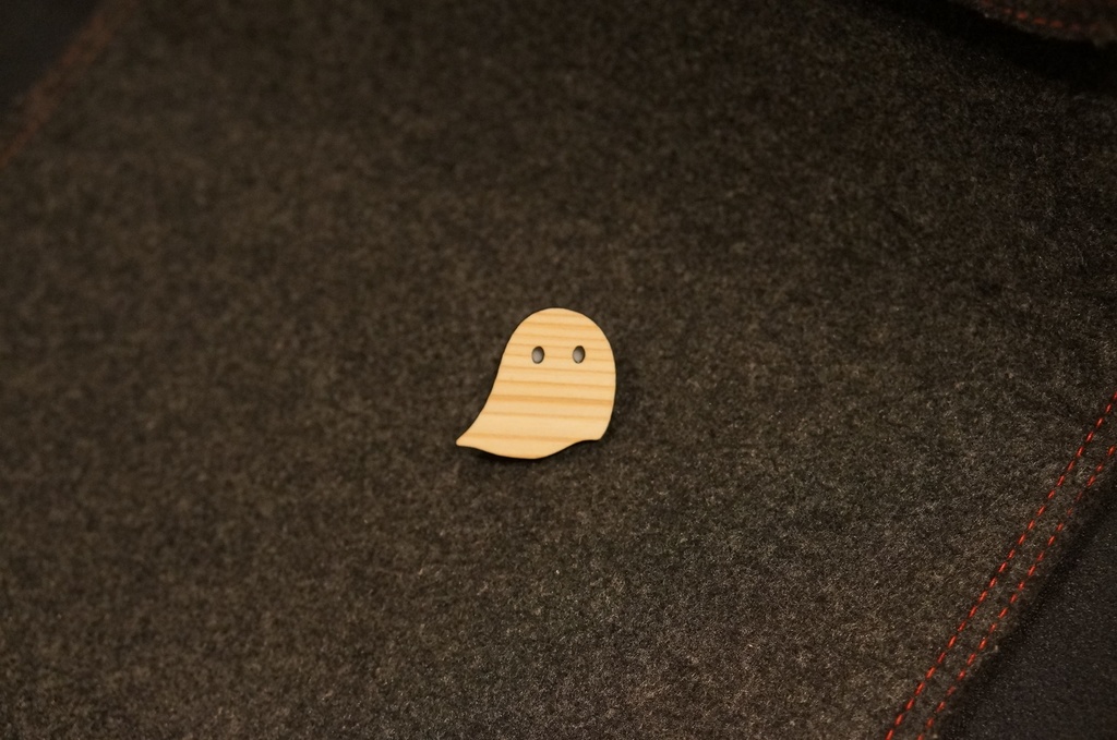 おばけパズルのLEDバッジ SUGI(熊本小国杉)