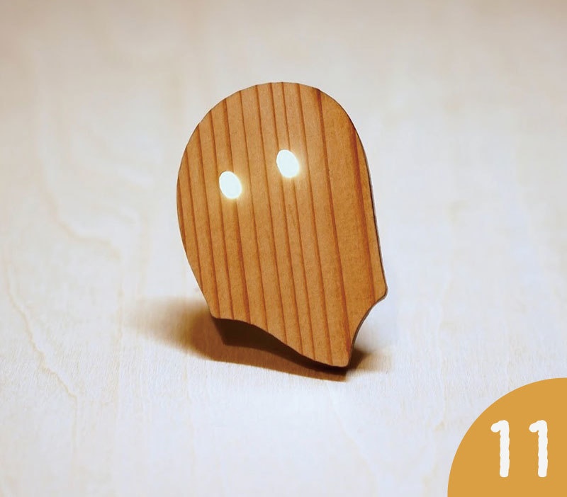 おばけパズルのLEDバッジ SUGI(熊本小国杉)