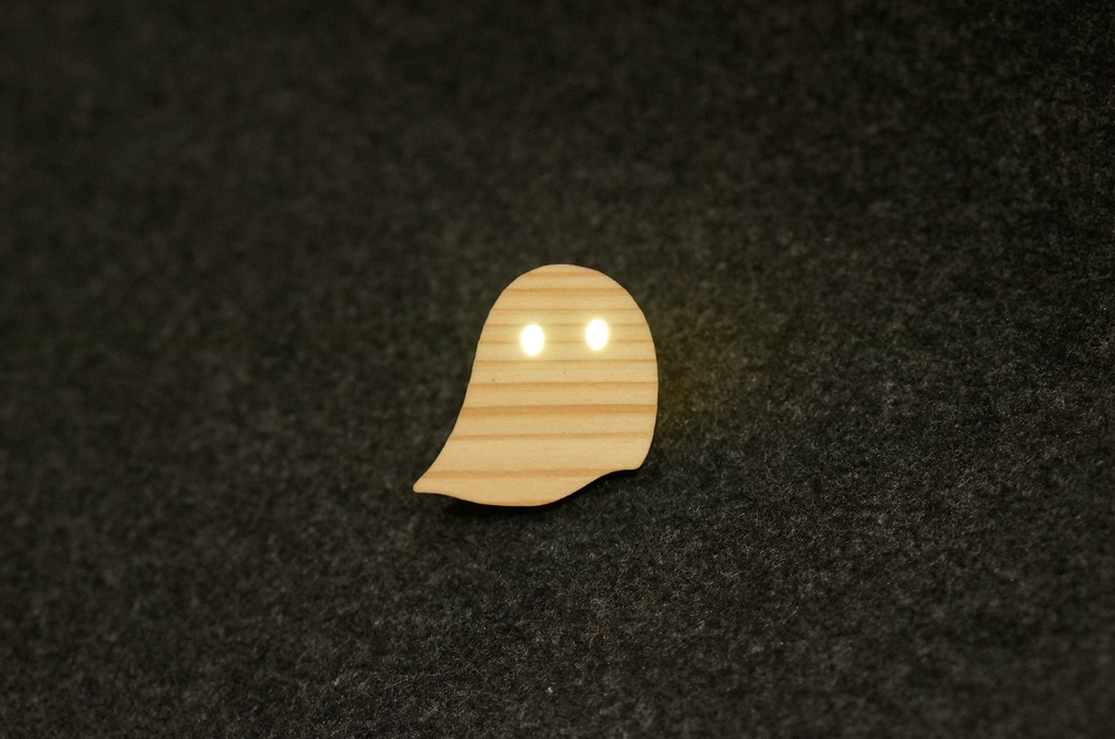おばけパズルのLEDバッジ SUGI(熊本小国杉)