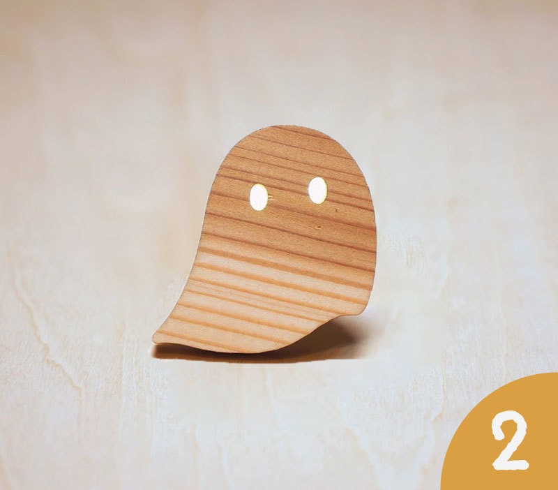 おばけパズルのLEDバッジ SUGI(熊本小国杉)