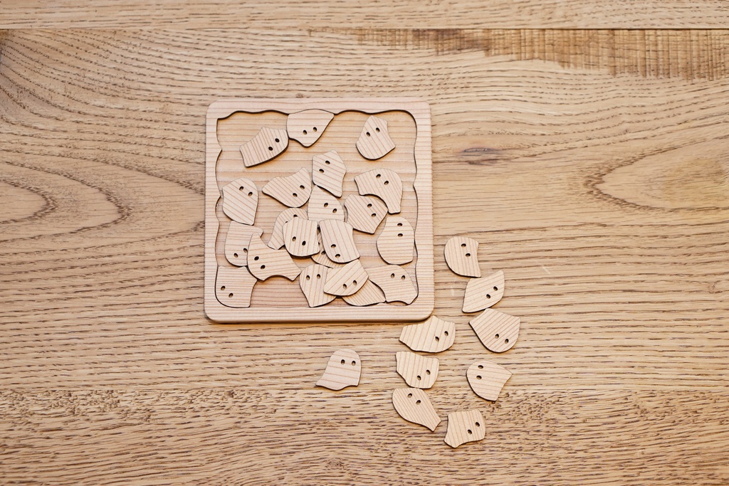 おばけパズル3030(熊本小国杉 無垢材3mm厚)