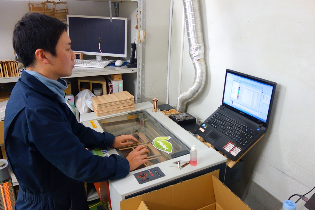 はがきサイズ おばけパズル (シナ合板4mm厚)