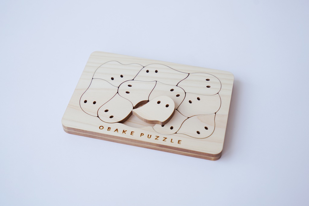 はがきサイズ おばけパズル (富士山麓ヒノキ無垢材5mm厚)