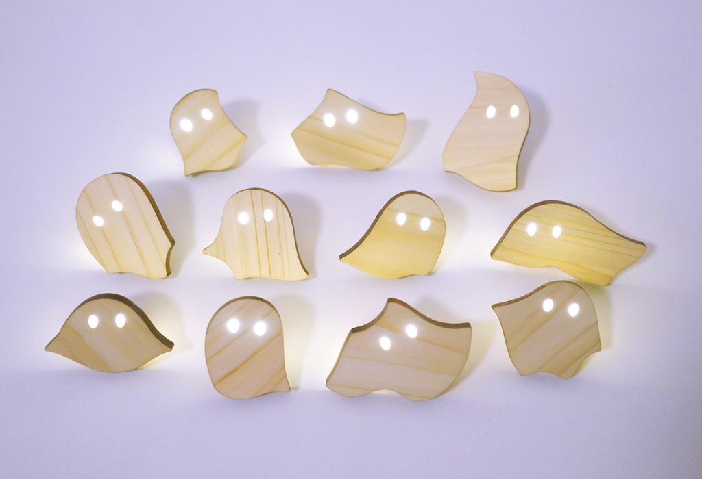 おばけパズルのLEDバッジ HINOKI