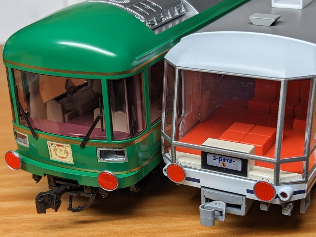 (HO)反射する反射板シール エコー、カトー、トミー、 PLUMどれか1枚 20コマ入