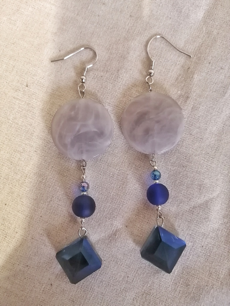 曇った夜空のピアス